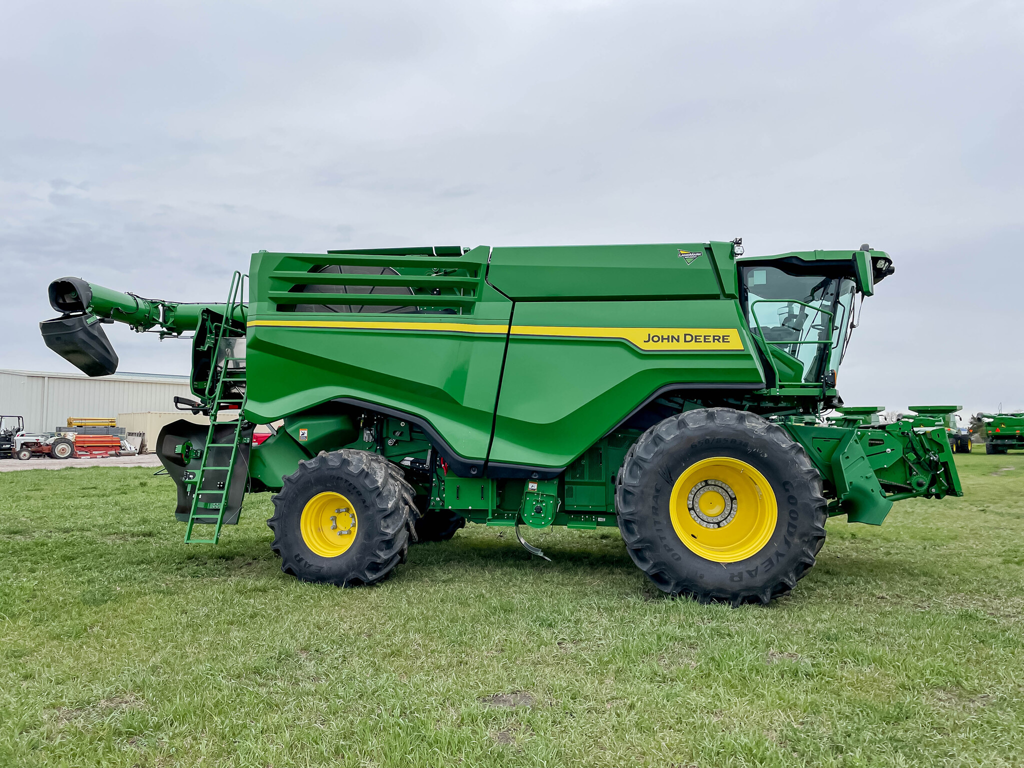  2023 John Deere X9 1100 at LandMark in Beatrice, NE