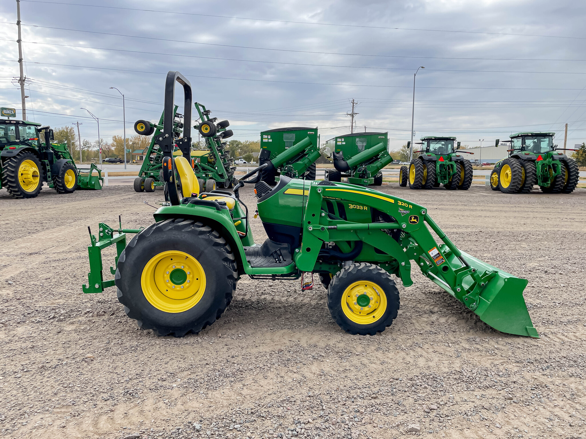  2022 John Deere 3033R at LandMark in Gothenburg, NE