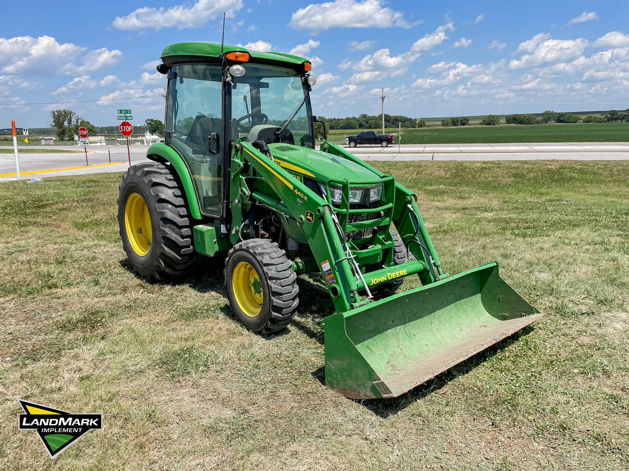  2022 John Deere 4052R at LandMark in Beatrice, NE