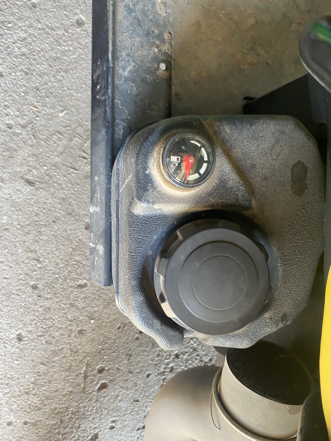  2011 John Deere XUV 825I GREEN at LandMark in Superior, NE