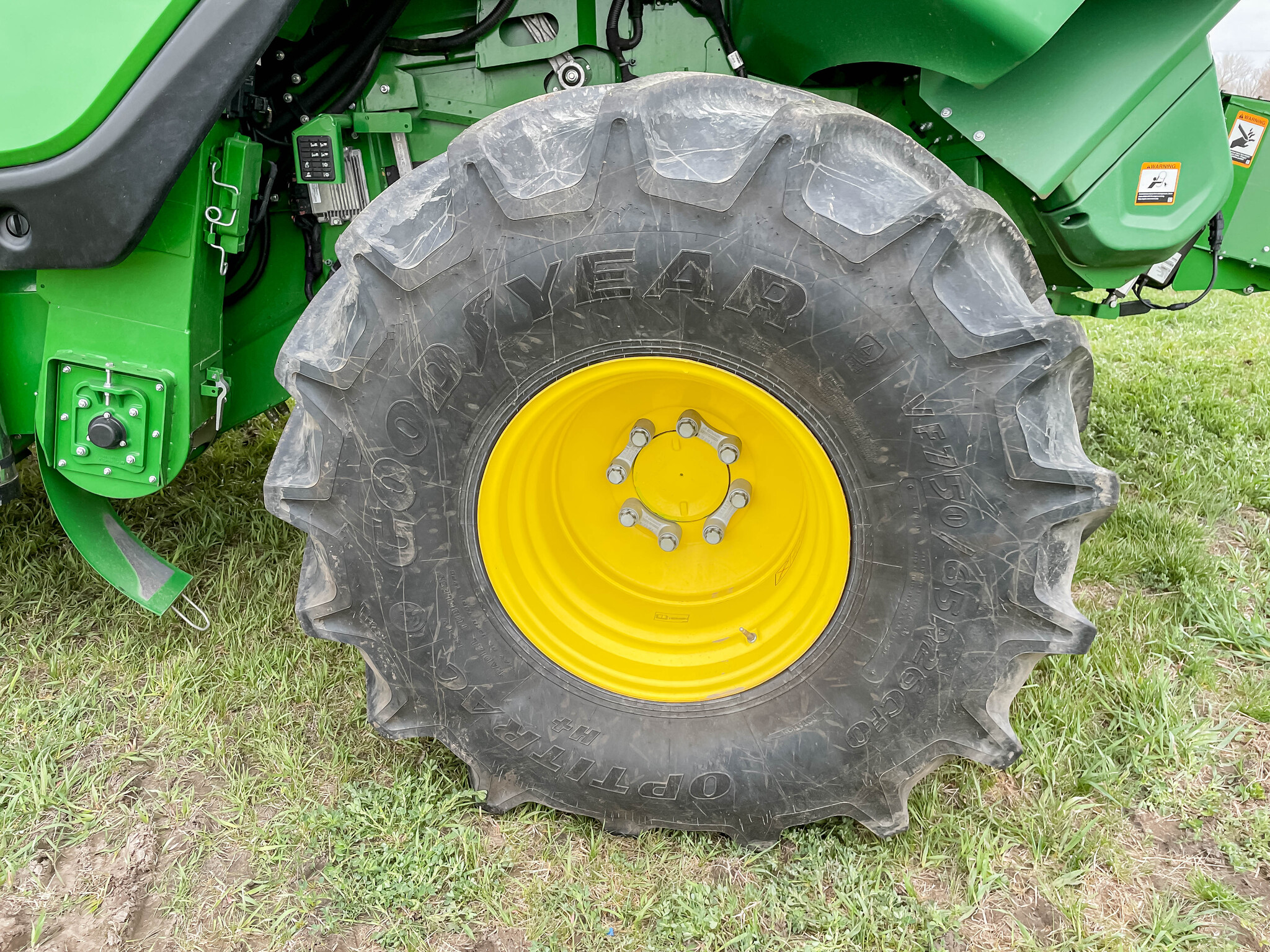  2023 John Deere X9 1100 at LandMark in Beatrice, NE