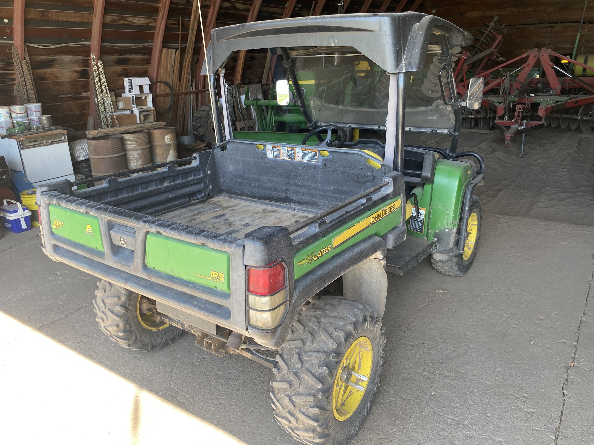  2011 John Deere XUV 825I GREEN at LandMark in Superior, NE