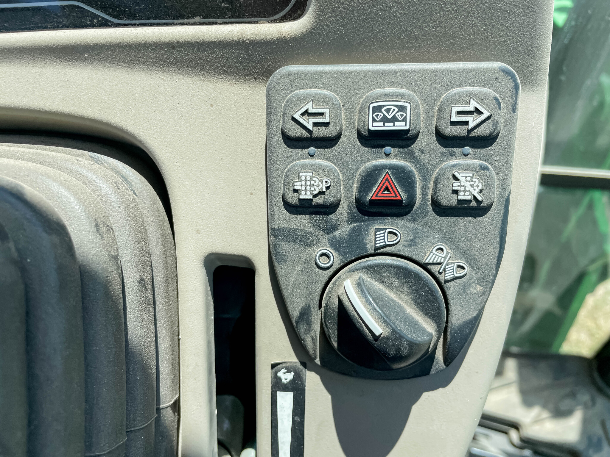  2022 John Deere 4052R at LandMark in Beatrice, NE