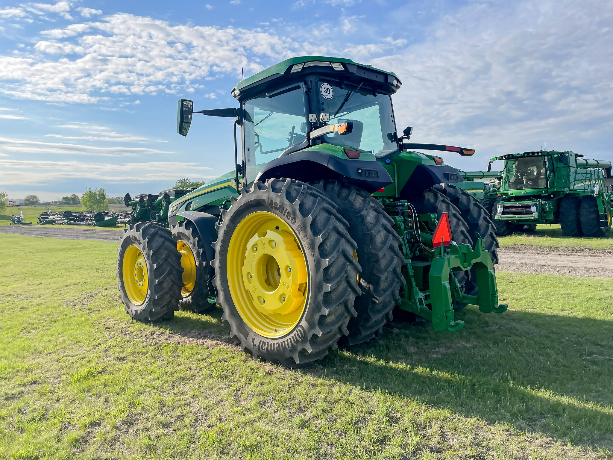  2023 John Deere 8R 370 at LandMark in Hastings, NE