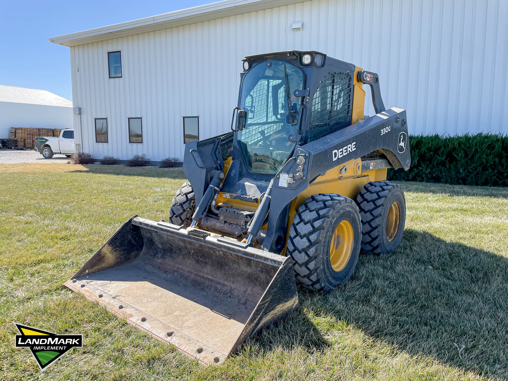 2019 John Deere 330G at LandMark in Minden, NE