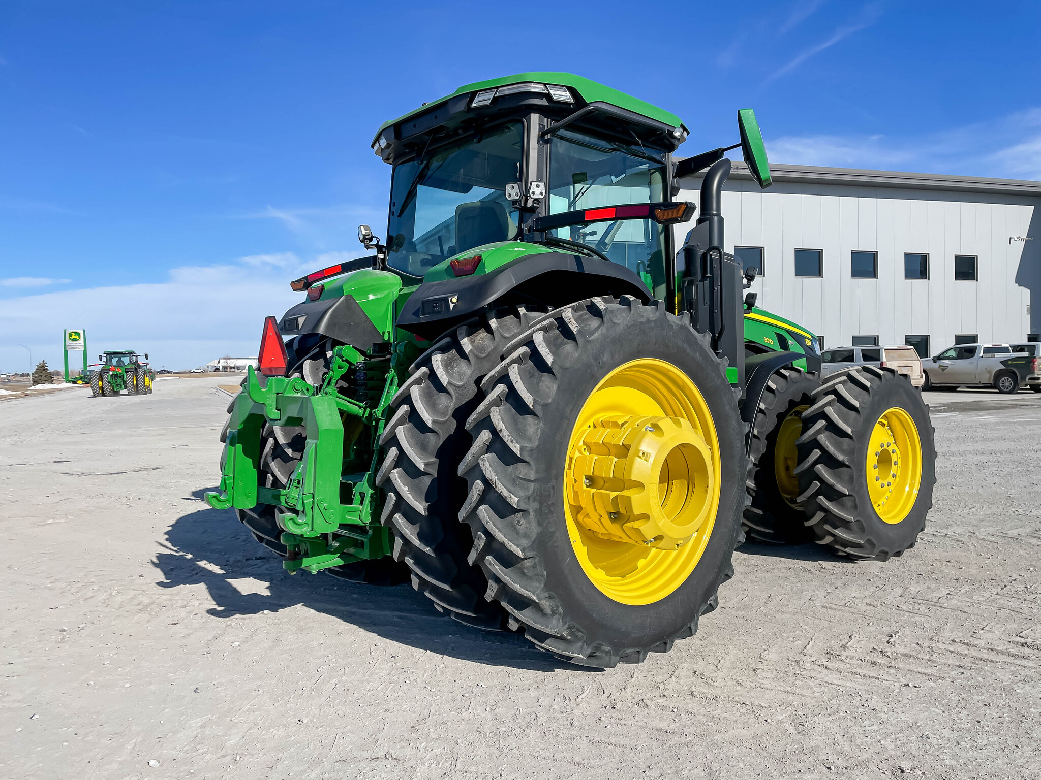  2023 John Deere 8R 370 at LandMark in Hebron, NE