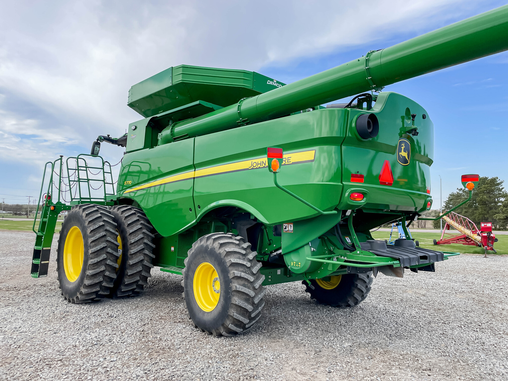  2024 John Deere S770 at LandMark in Superior, NE