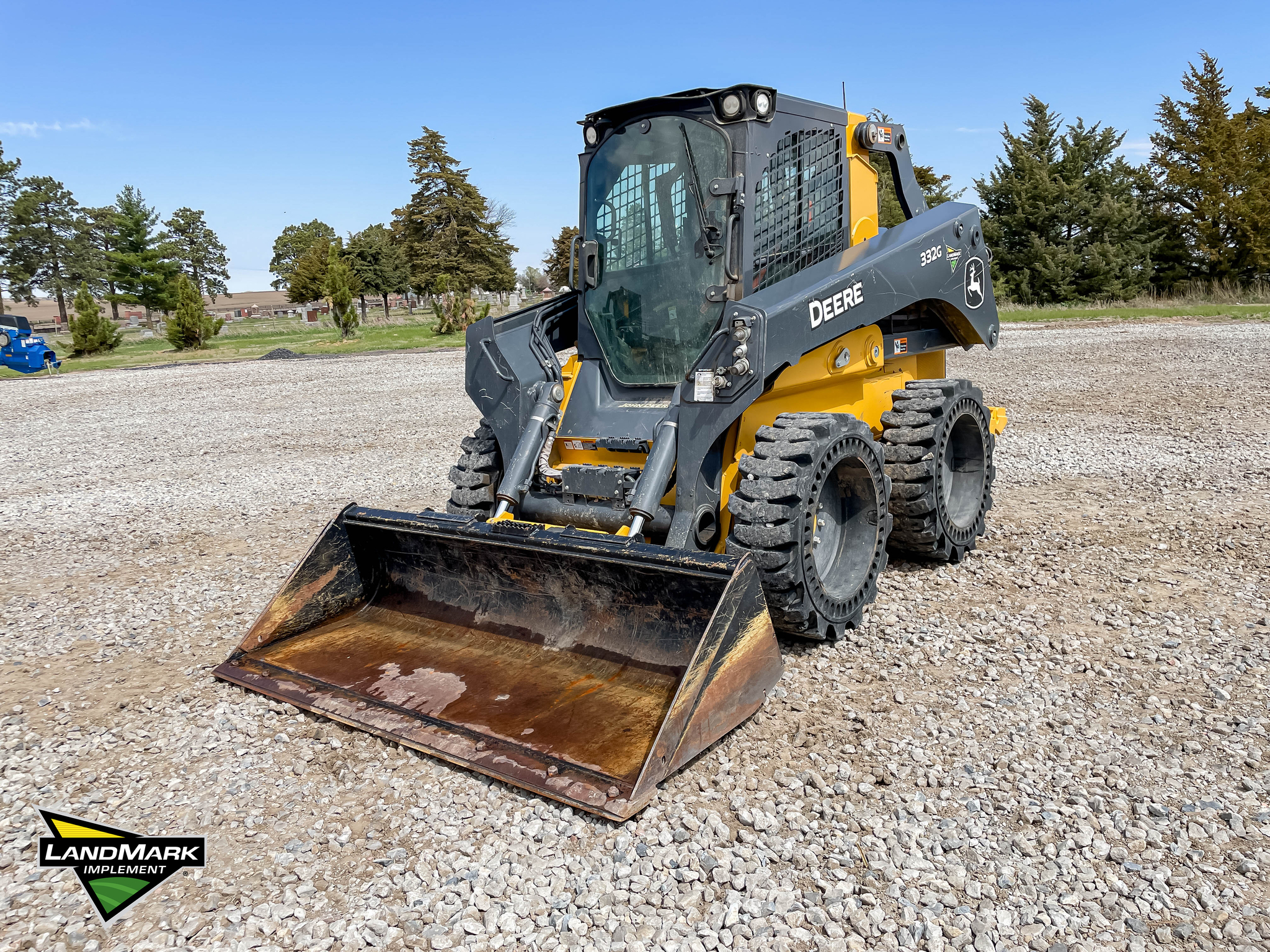  2022 John Deere 332G at LandMark in Superior, NE