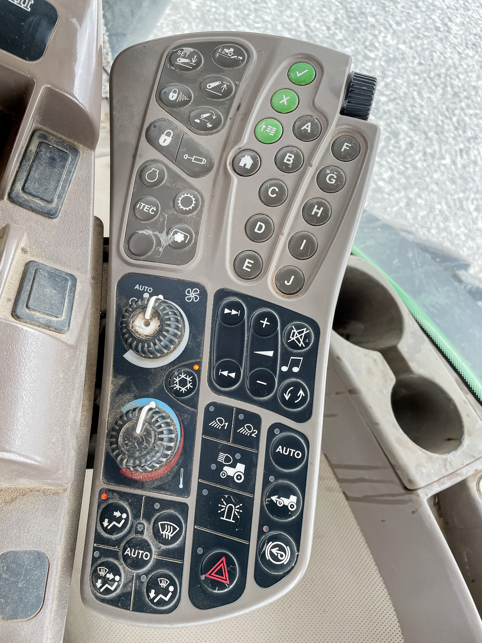  2013 John Deere 8285R at LandMark in Arapahoe, NE