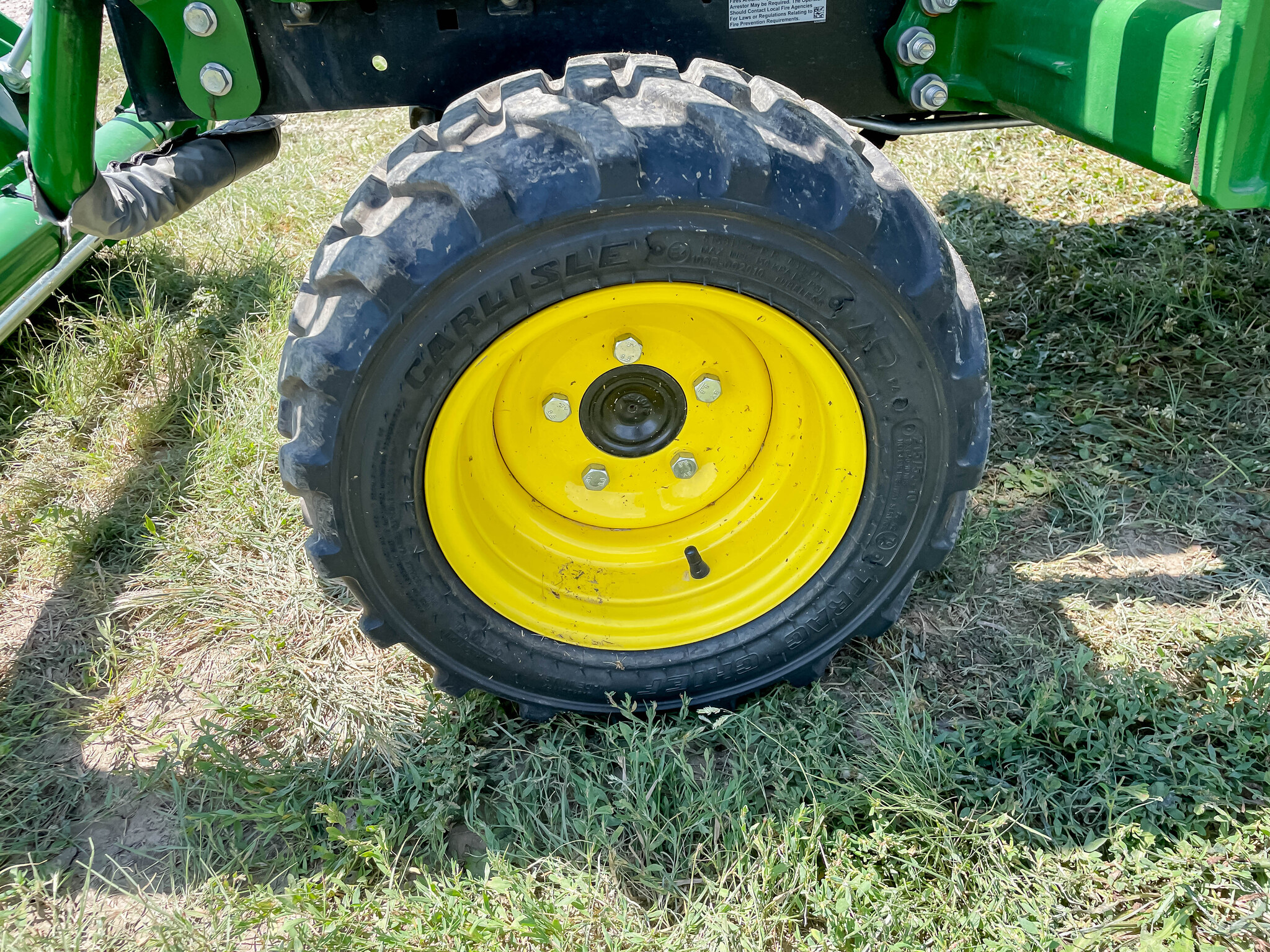  2022 John Deere 1025R at LandMark in Hastings, NE