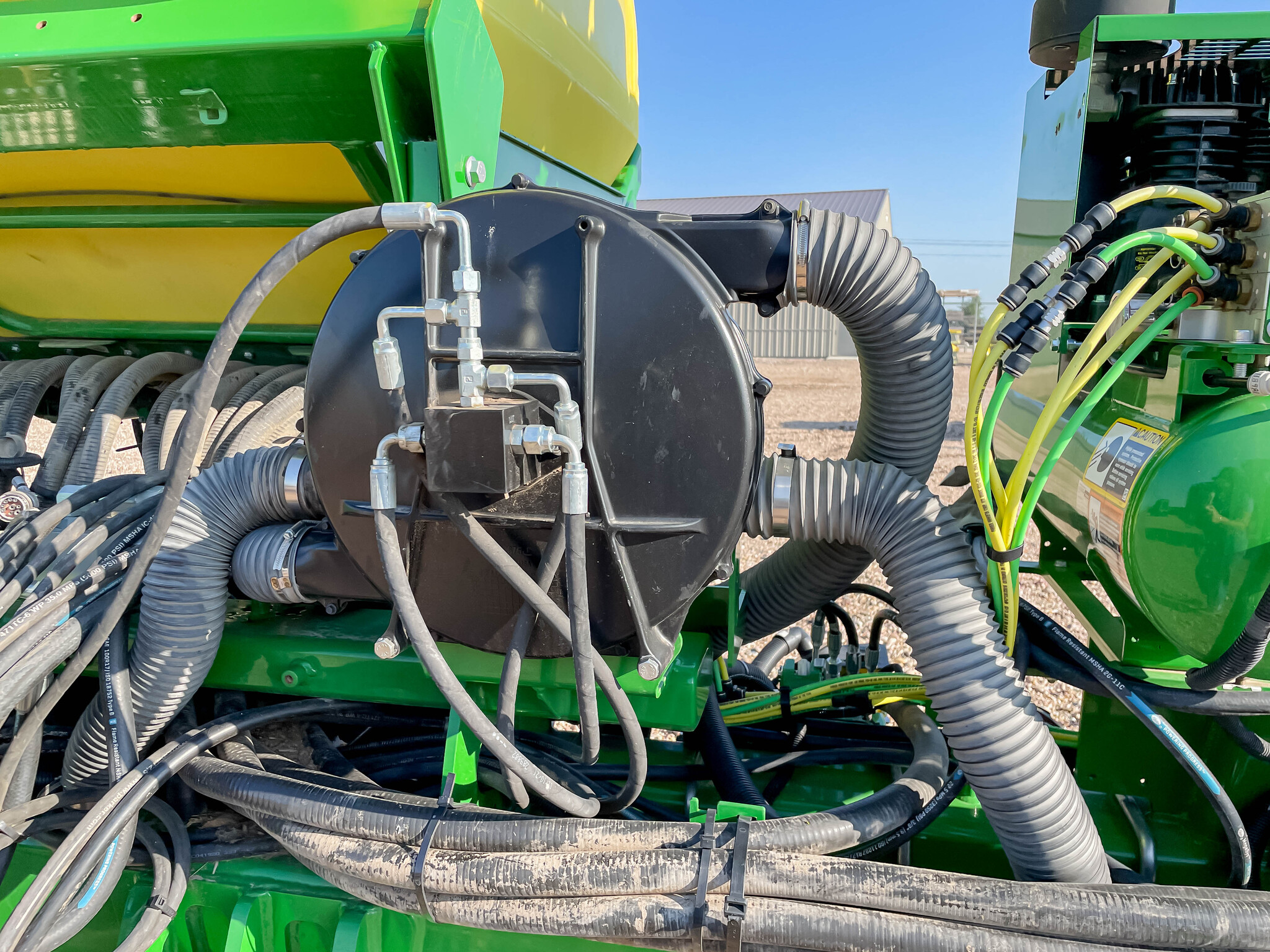  2022 John Deere DR16 PUK at LandMark in Minden, NE