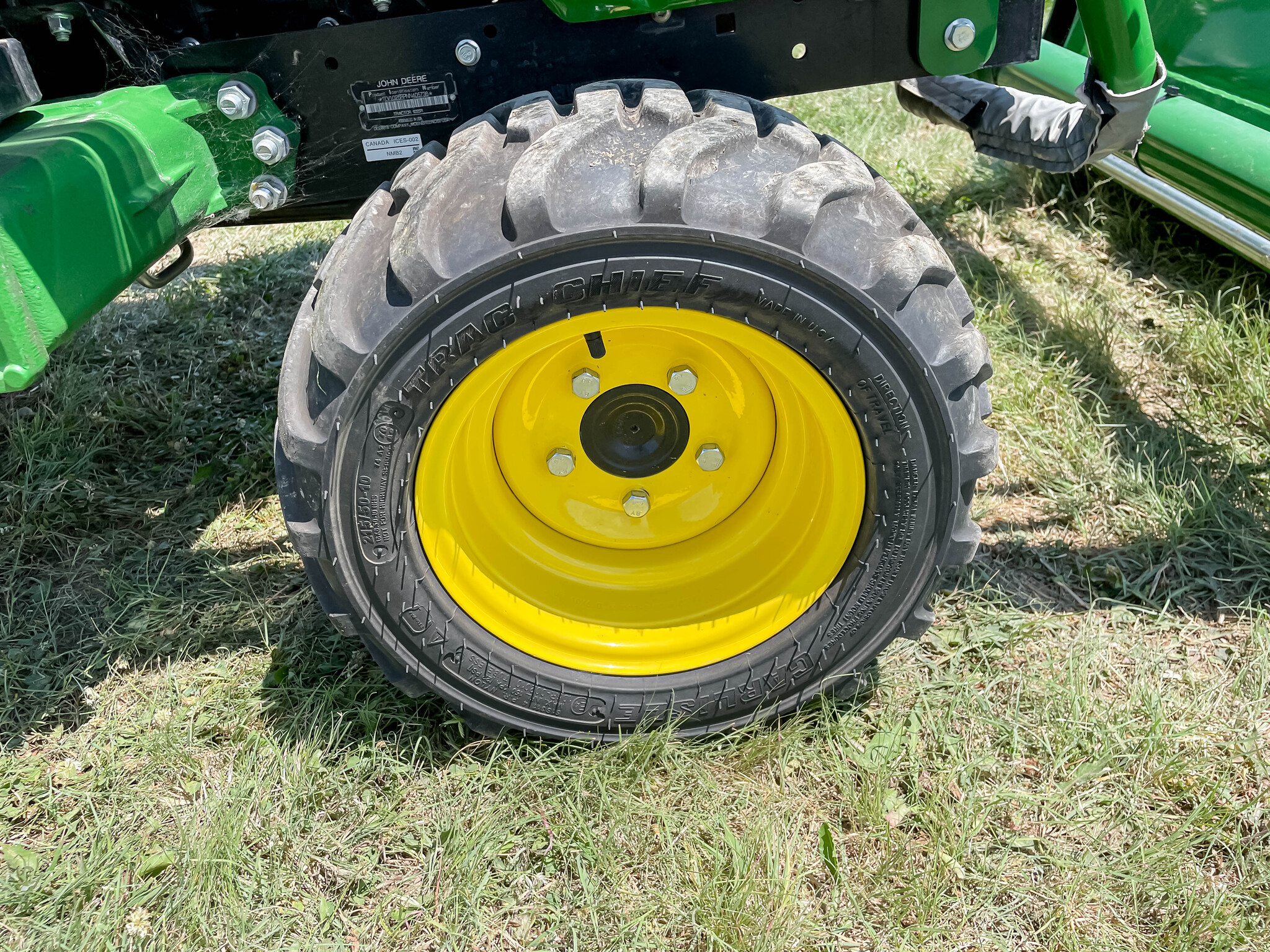  2022 John Deere 1025R at LandMark in Hastings, NE