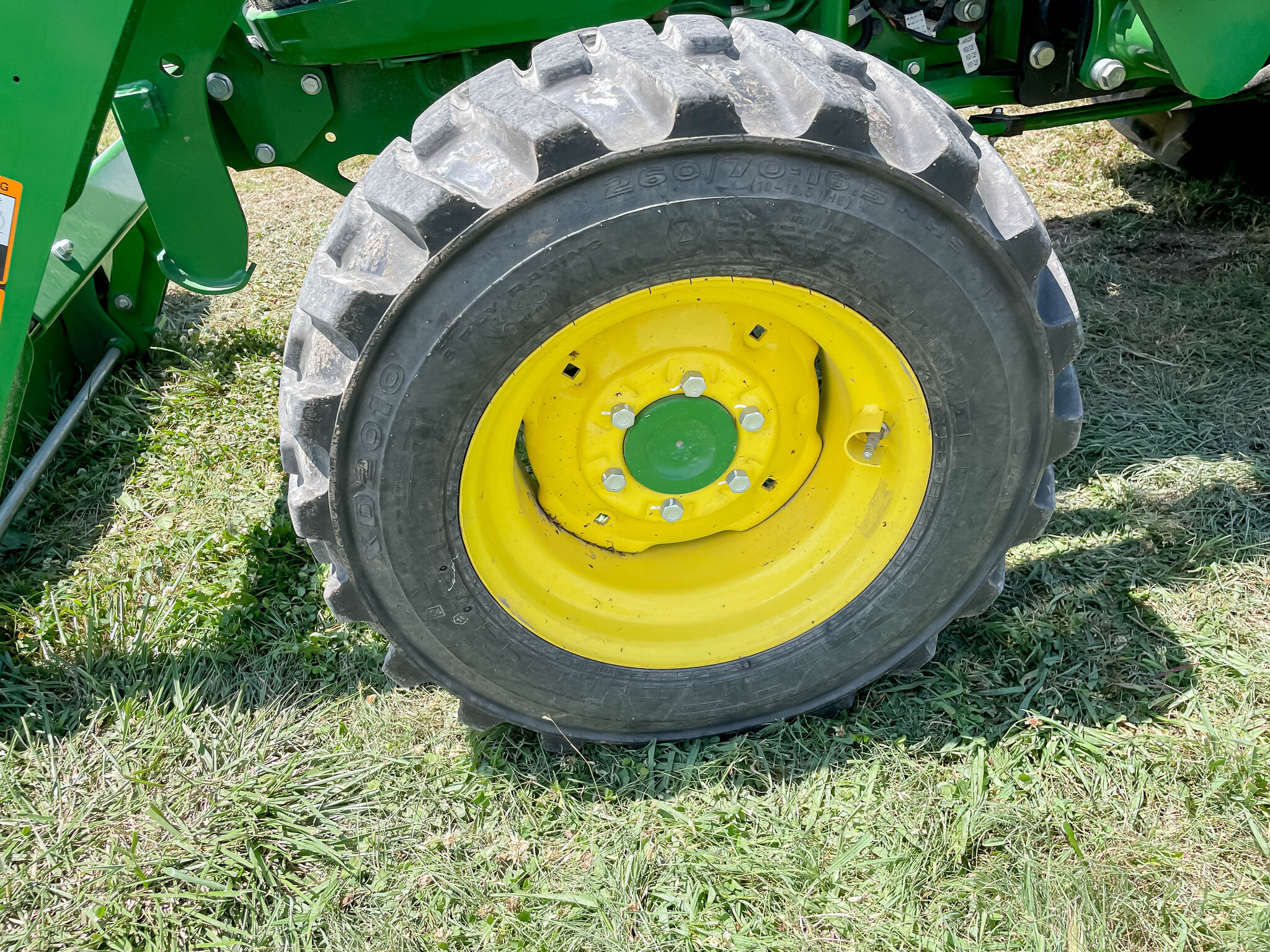  2022 John Deere 4052R at LandMark in Beatrice, NE