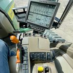  2022 John Deere 8RT 370 at LandMark in Minden, NE