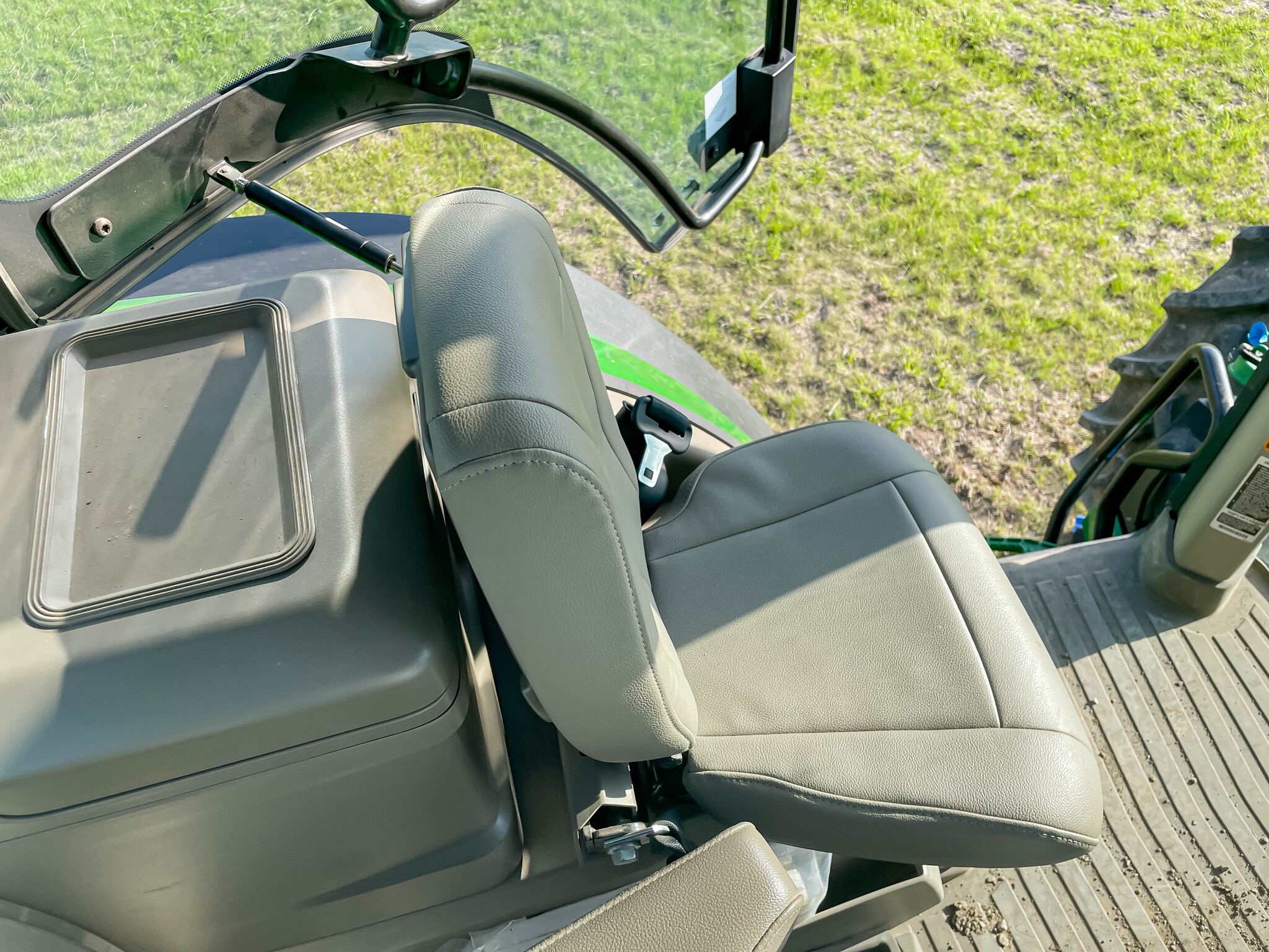  2023 John Deere 8R 370 at LandMark in Hastings, NE