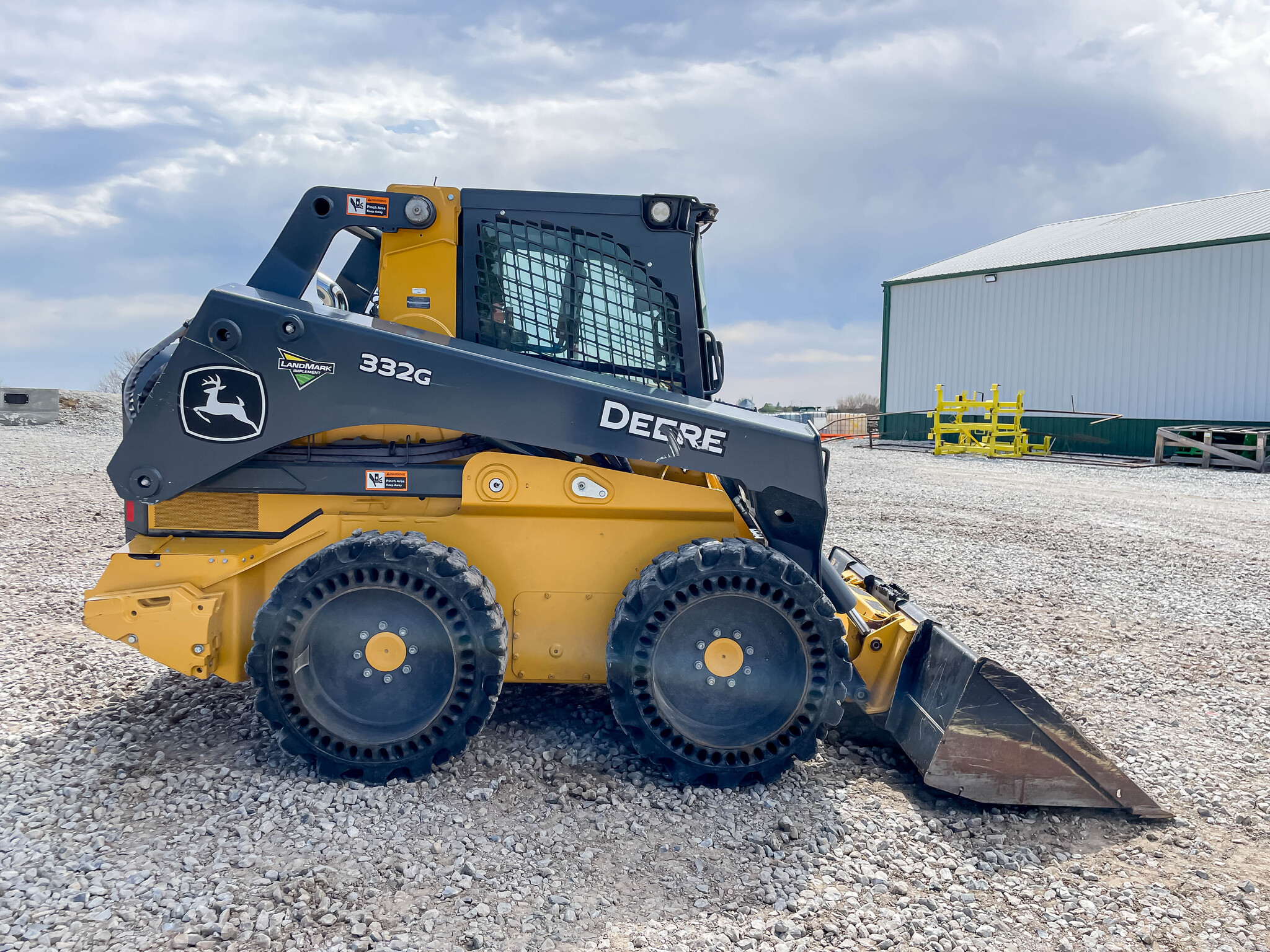  2022 John Deere 332G at LandMark in Superior, NE