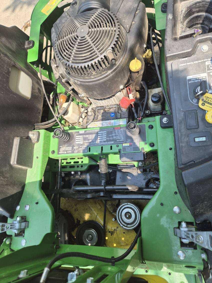  2015 John Deere Z435 at LandMark in Beatrice, NE