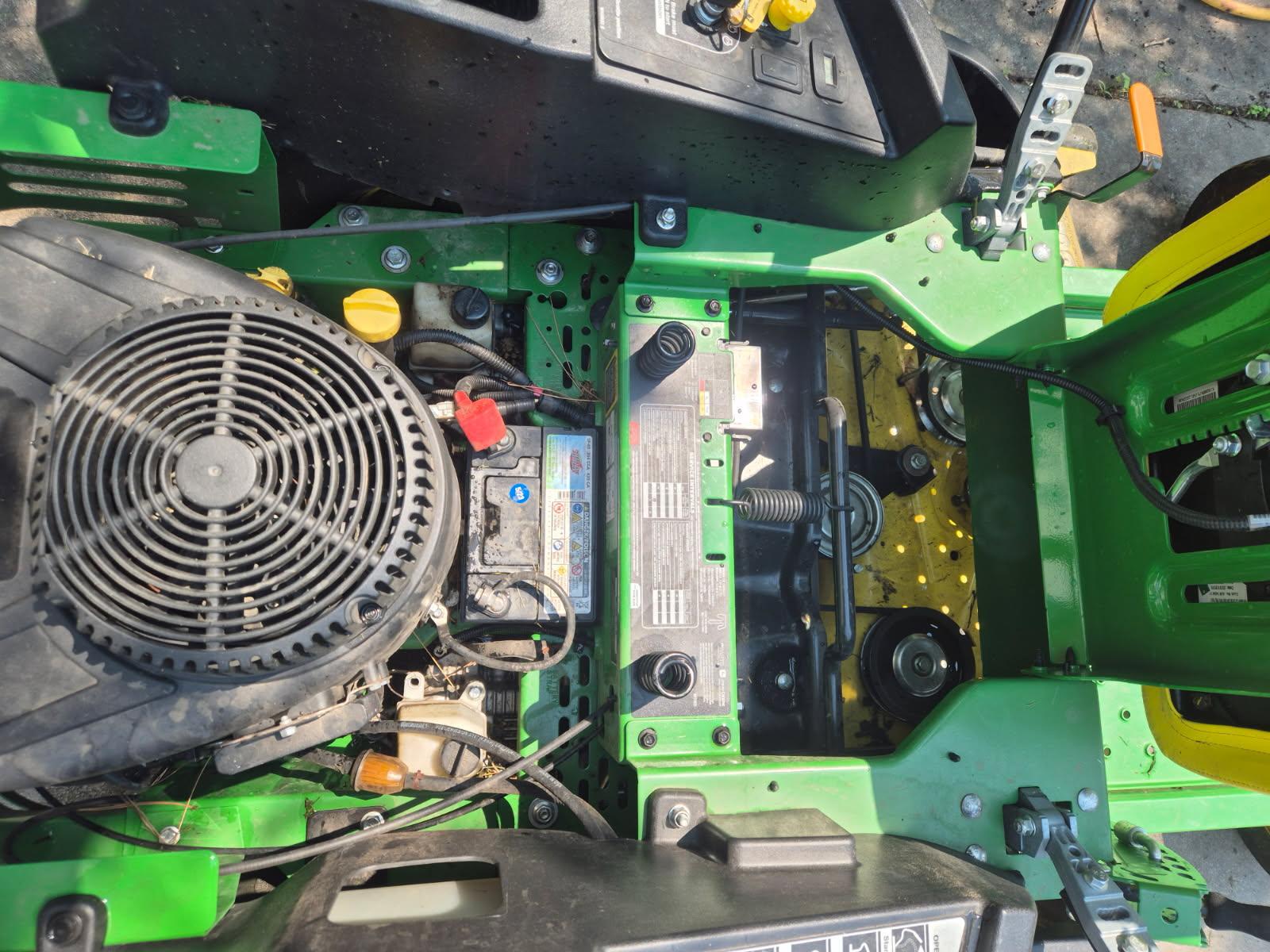  2015 John Deere Z435 at LandMark in Beatrice, NE