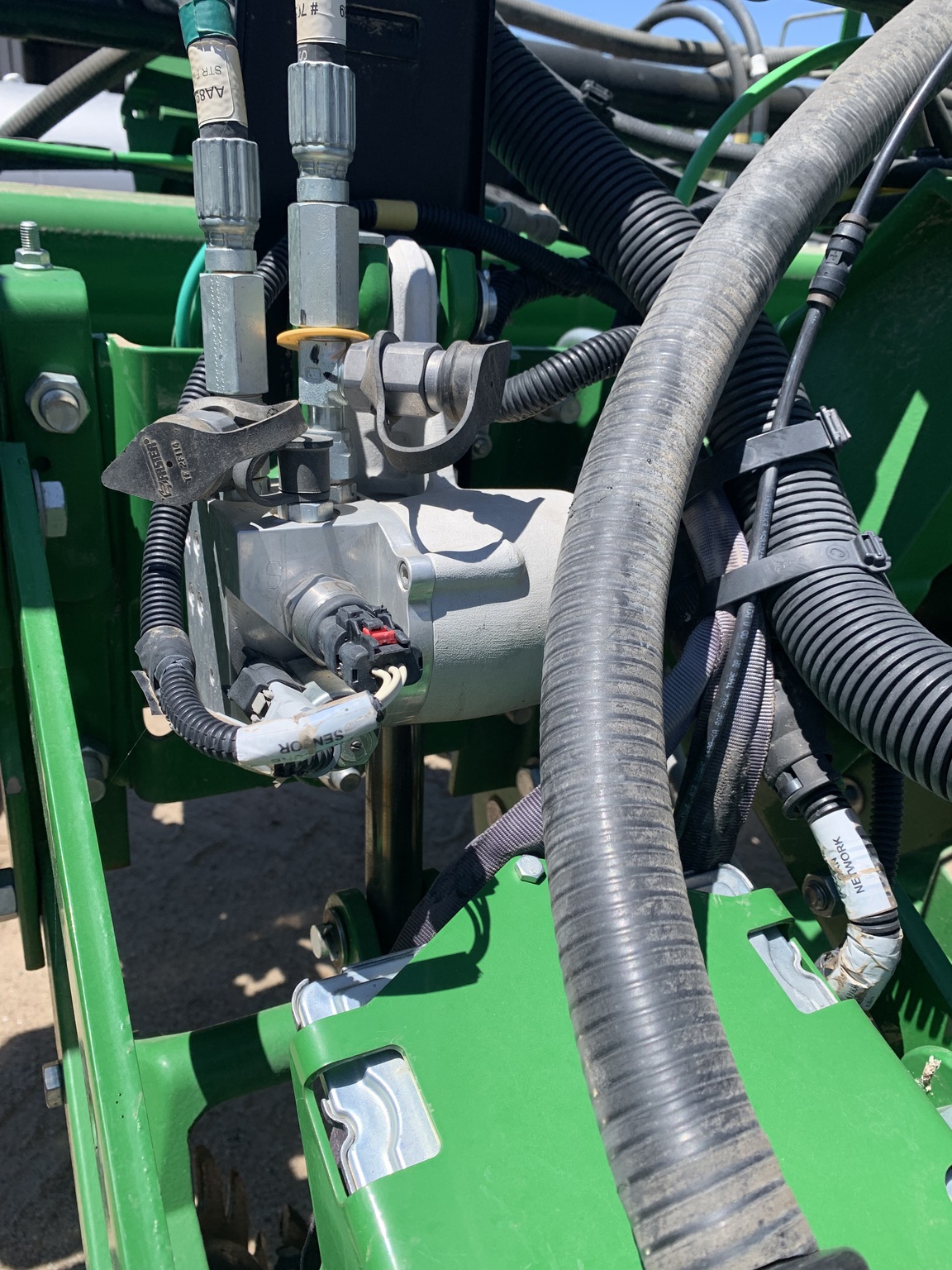  2017 John Deere 1775NT at LandMark in Arapahoe, NE