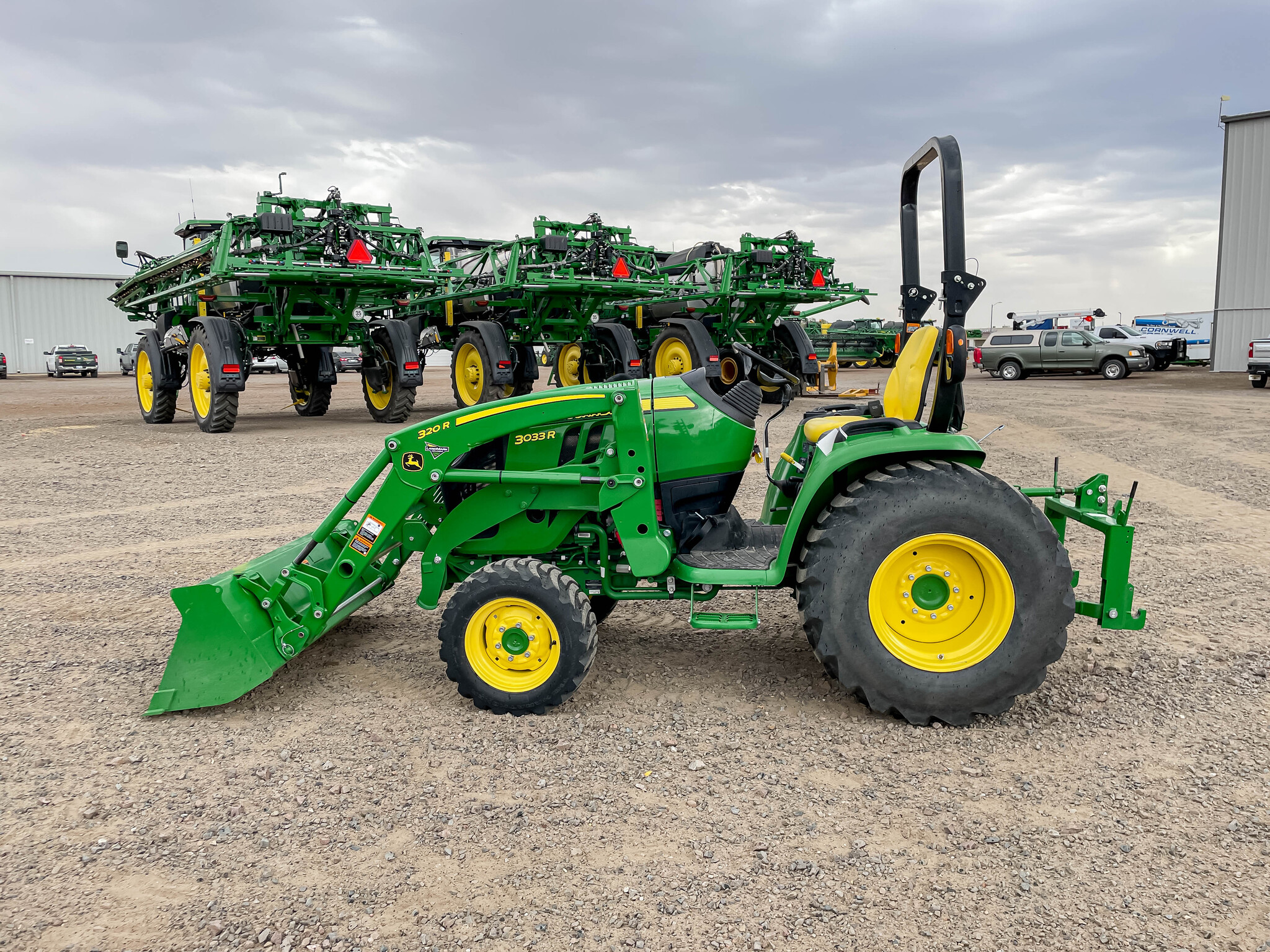  2022 John Deere 3033R at LandMark in Gothenburg, NE