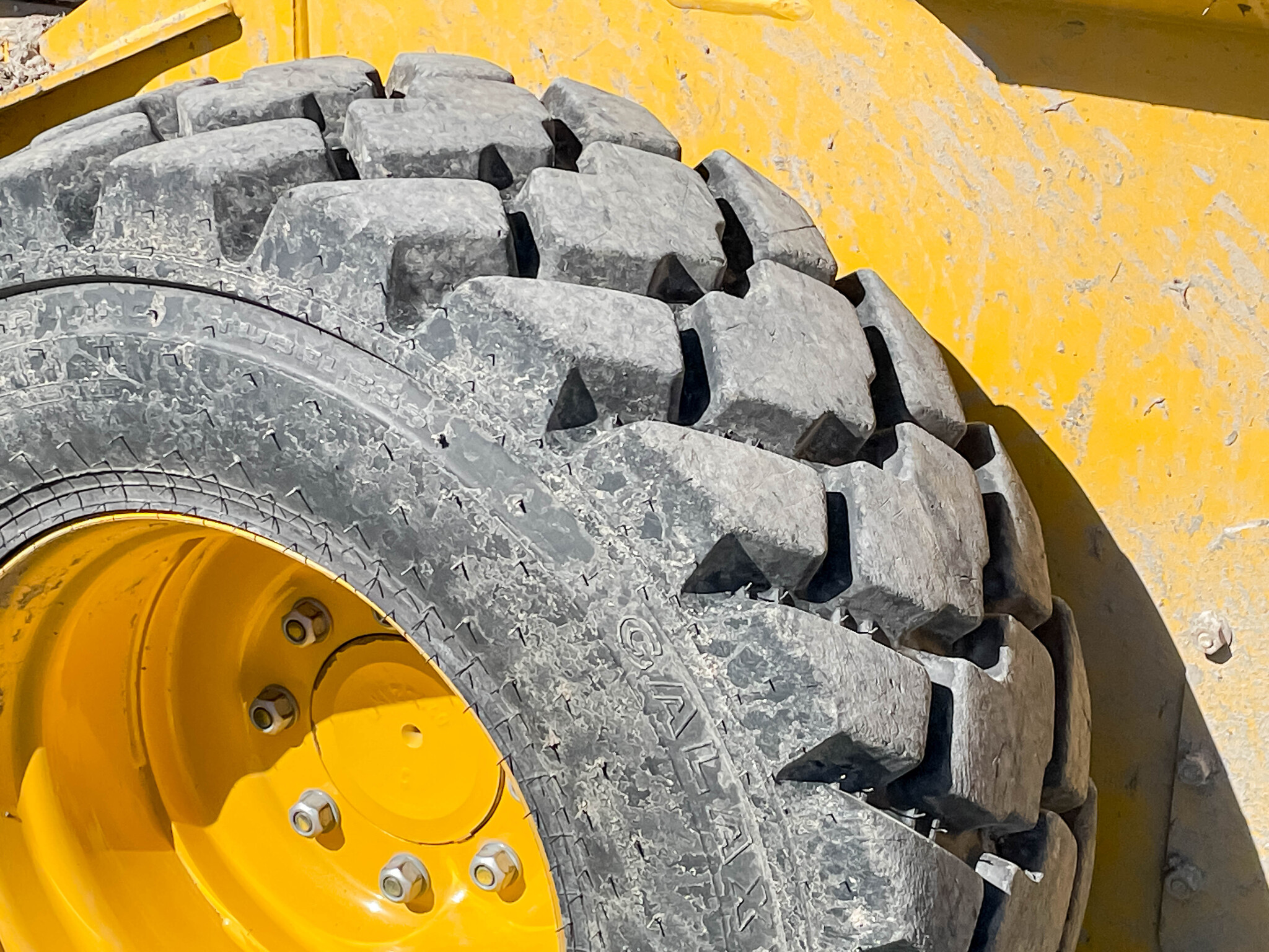  2019 John Deere 330G at LandMark in Minden, NE